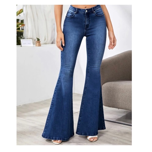 SHEIN Denim - 🌸Bell/Flare Bottom Jeans